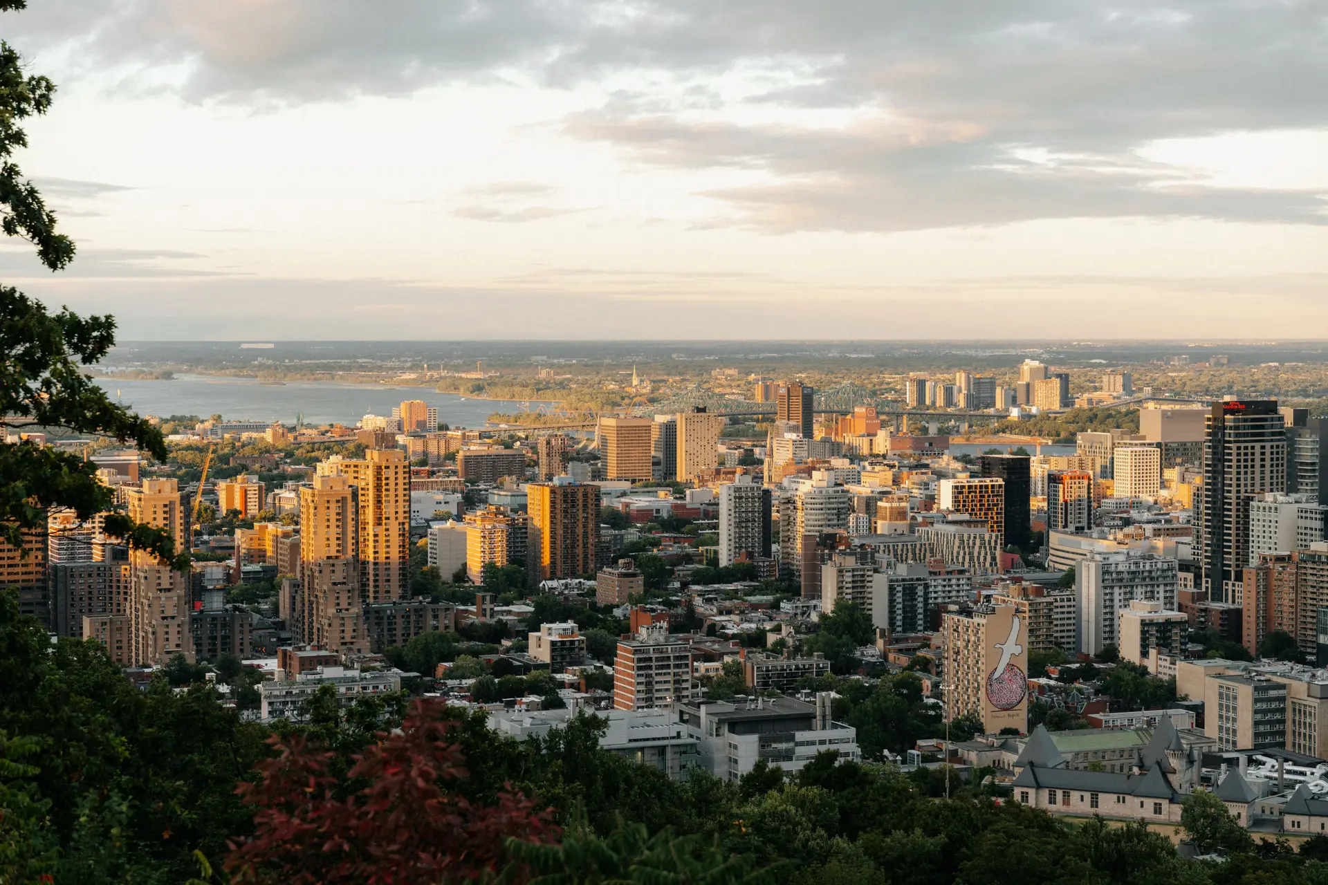Aerial view of Montréal skyline at sunset